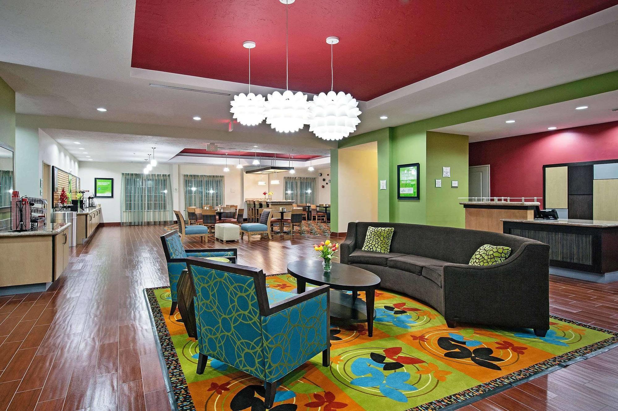Hampton Inn By Hilton Leesville Fort Johnson Ngoại thất bức ảnh